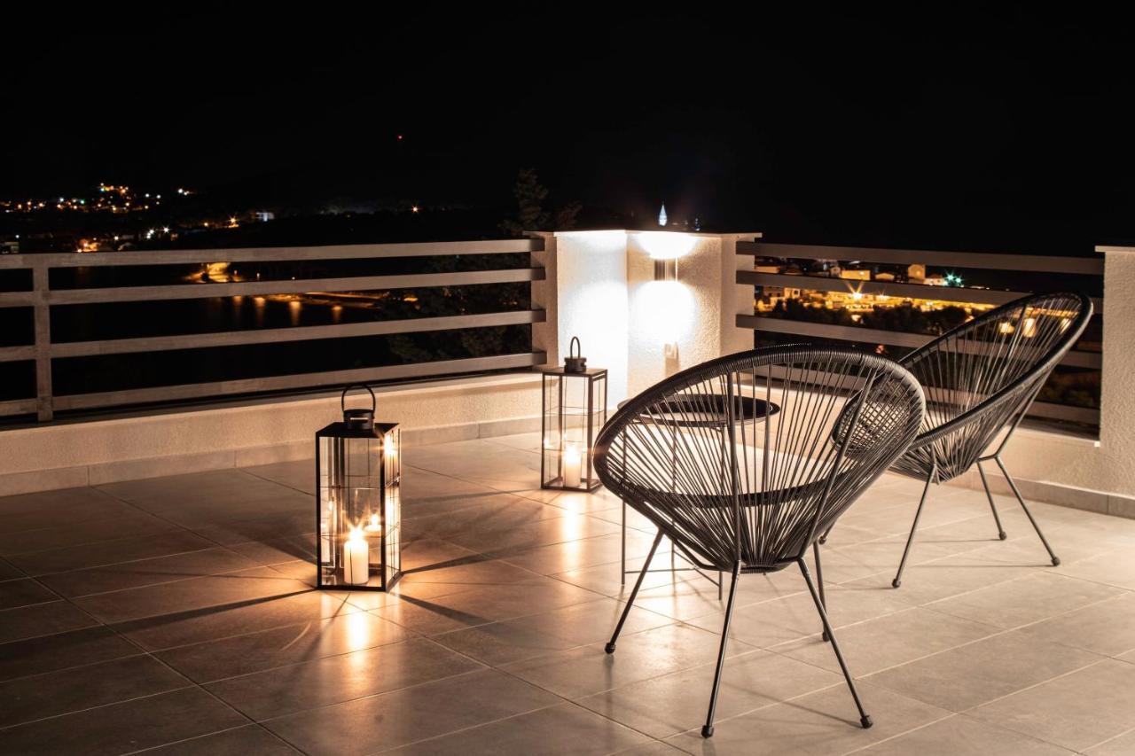 The Grande - Huge Terrace - Amazing Sea Views - Tastefully Furnished - Access To Rooftop Terrace And Gym - Hillside Apartments Rogoznica Rogoznica  Zewnętrze zdjęcie